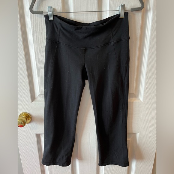 Lululemon Gather and Crow Cropped Legging sz 6 - Picture 2 of 10